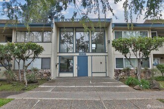 1731 Ellis St in Concord, CA - Building Photo - Building Photo