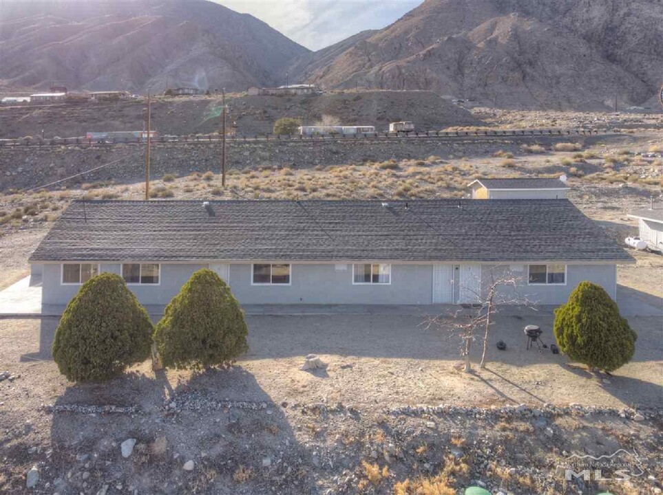 150 Cliff House Rd, Unit 1 in Walker Lake, NV - Building Photo