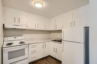 Flats at Mississippi in Denver, CO - Building Photo - Interior Photo