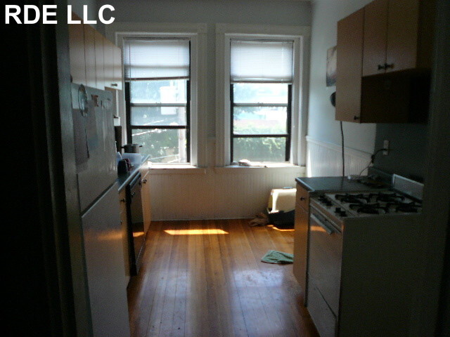 100 Linden St, Unit 9