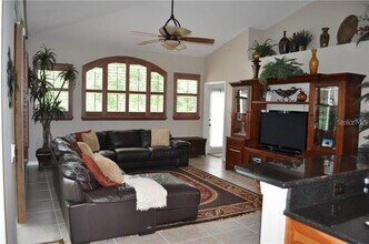 4987 Kernwood Ct in Palm Harbor, FL - Building Photo - Building Photo