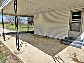8665 Co Rd 150 in Courtland, AL - Foto de edificio - Building Photo