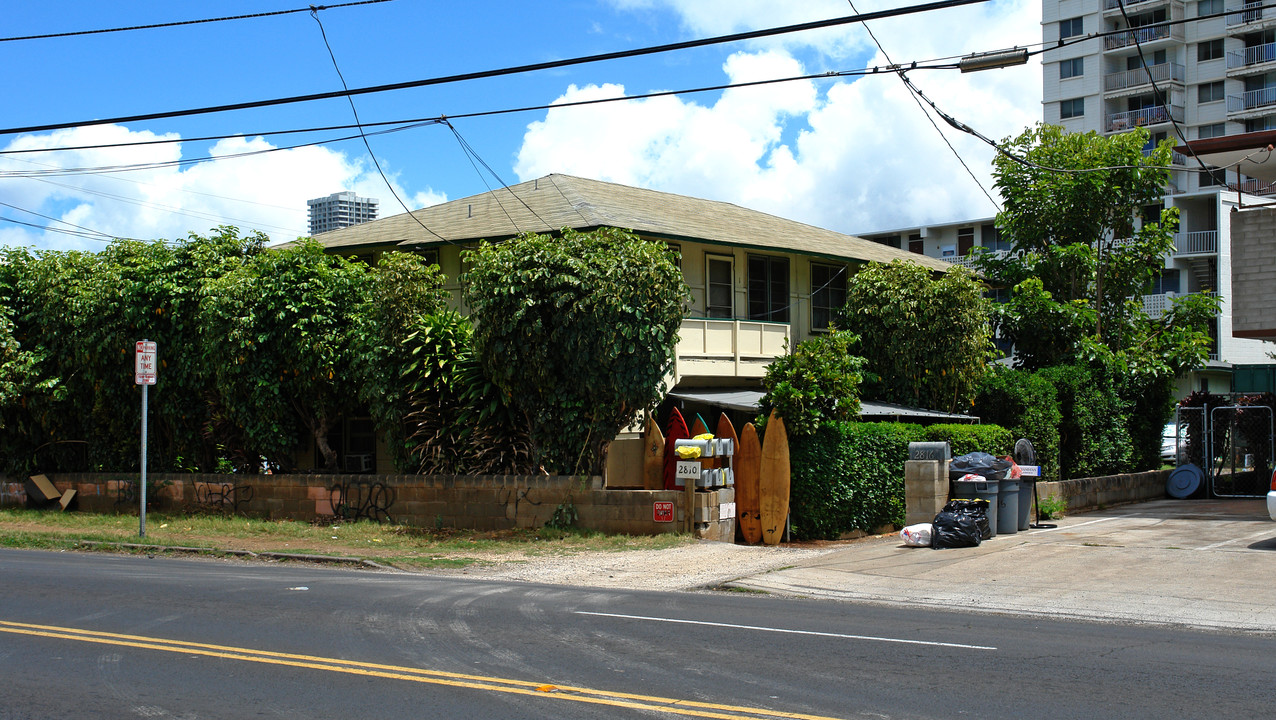 2810 Date St in Honolulu, HI - Foto de edificio