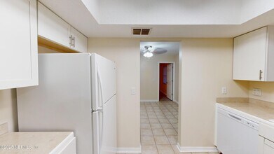 680 Roger Sherman St in Orange Park, FL - Building Photo - Building Photo