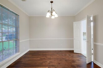 1908 Oak Hollow Dr W in Pearland, TX - Building Photo - Building Photo