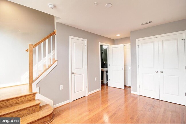 1416 Wheyfield Dr in Frederick, MD - Building Photo - Building Photo