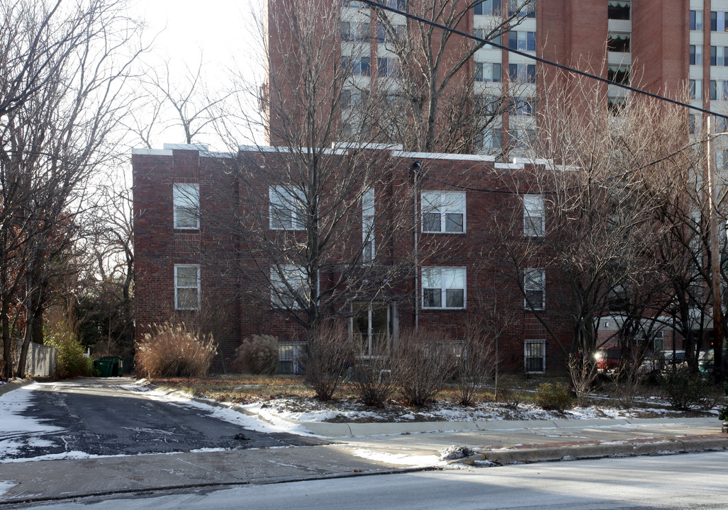 7057 Carroll Ave in Takoma Park, MD - Building Photo