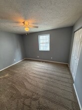 207 S Willow Rd in Evansville, IN - Building Photo - Building Photo