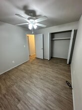 1890 Axtell Dr, Unit 3 in Troy, MI - Foto de edificio - Building Photo