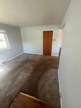 4106 O'Leary Ave in Deer Park, OH - Foto de edificio - Building Photo