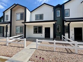 3909 Congaree Wy in Evans, CO - Building Photo