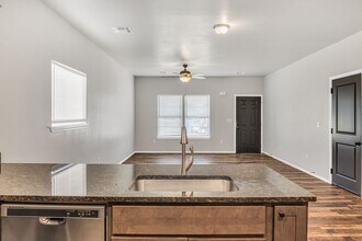 1613 Timber Ridge Dr in Cushing, OK - Building Photo - Building Photo