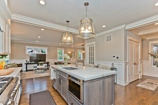 4753 N Hamilton Ave, Unit 1N in Chicago, IL - Building Photo