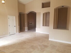 6834 E Gelding Dr in Scottsdale, AZ - Building Photo - Building Photo