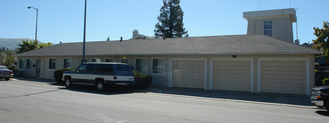 41333 Fremont Blvd in Fremont, CA - Foto de edificio - Building Photo