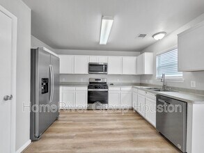 6610 Hawthorne Falls Ln in Houston, TX - Building Photo - Building Photo