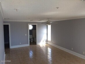 240 S Arnold Rd in Panama City Beach, FL - Building Photo - Building Photo