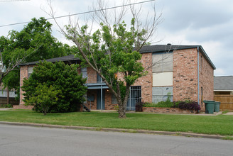 830 7th St in Beaumont, TX - Building Photo - Building Photo