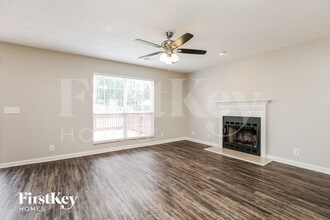 6005 Monroe Crossing in Nashville, TN - Foto de edificio - Building Photo