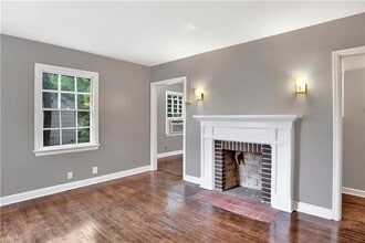 2103 E Victory Dr in Mobile, AL - Building Photo - Building Photo