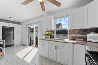 46 Kenmore Rd in Valley Stream, NY - Building Photo - Building Photo
