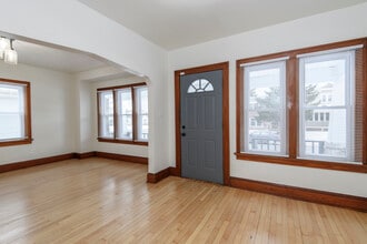 3472 S 15th Pl in Milwaukee, WI - Building Photo - Building Photo