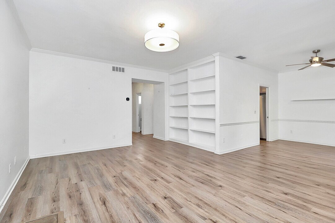 5937 Quail Hollow Rd in Charlotte, NC - Building Photo