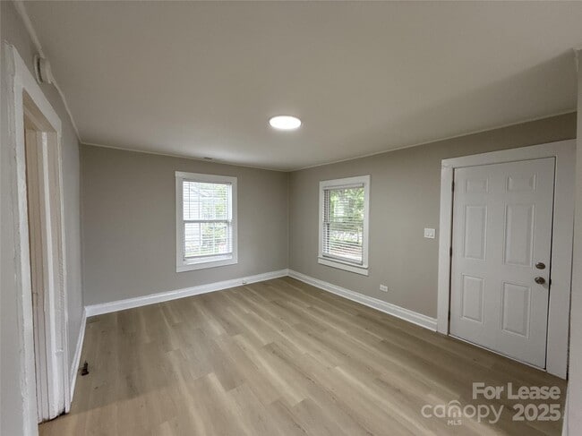 1120 N Ransom St in Gastonia, NC - Building Photo - Building Photo