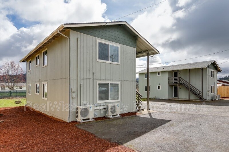 902 S Comstock Rd Photo