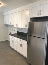 13433 Roselle Ave in Hawthorne, CA - Building Photo - Building Photo
