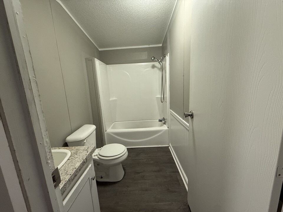 3131 S Oliver Dr in Florence, SC - Building Photo