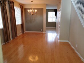 2 Lone Tree Ln in San Ramon, CA - Foto de edificio - Building Photo