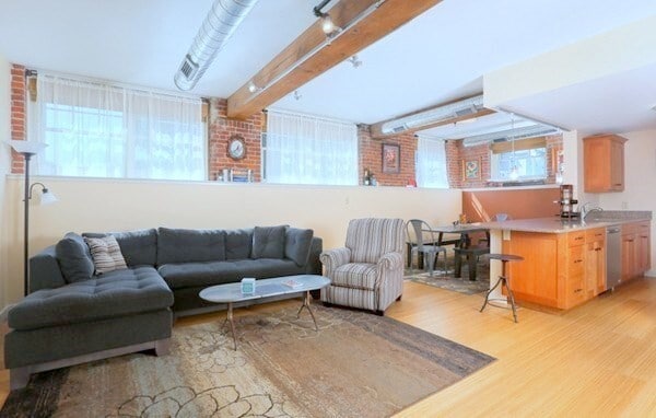 22 Cottage Park Ave, Unit 1 in Cambridge, MA - Foto de edificio - Building Photo