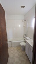 903 18th Ave-Unit -Unit #3 in Moline, IL - Foto de edificio - Building Photo