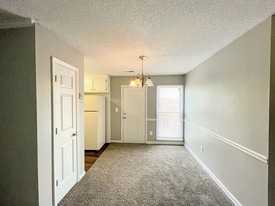 4419 Torrance Dr NW, Unit Unit - Vacant in Huntsville, AL - Building Photo