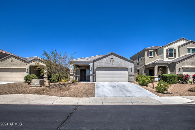 30992 W Picadilly Rd in Buckeye, AZ - Foto de edificio - Building Photo