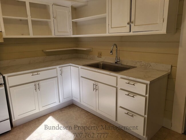 32 West St in Petaluma, CA - Building Photo - Building Photo