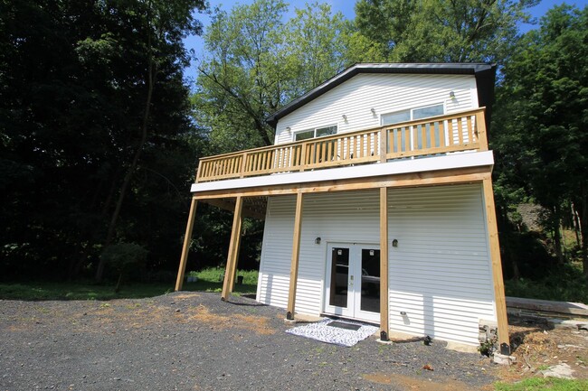 14 Washburn Terrace in Saugerties, NY - Building Photo - Building Photo