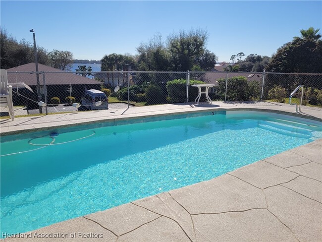 10 Charlton Dr in Lake Placid, FL - Building Photo - Building Photo