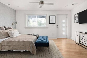 1136 Crescent Ave NE in Atlanta, GA - Building Photo - Building Photo