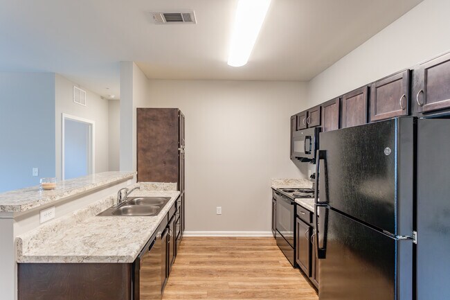 Limestone Trail Apartments in Lebanon, TN - Building Photo - Interior Photo
