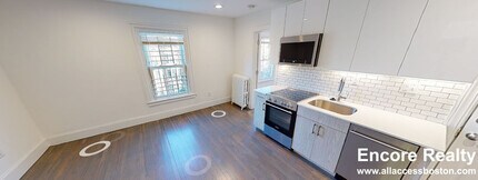 225 Newbury St in Boston, MA - Foto de edificio - Building Photo