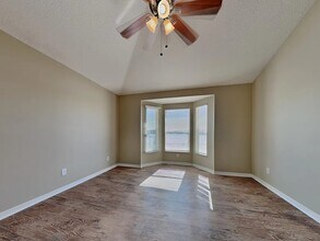 8415 Canterbury Lake Blvd in Tampa, FL - Building Photo - Building Photo