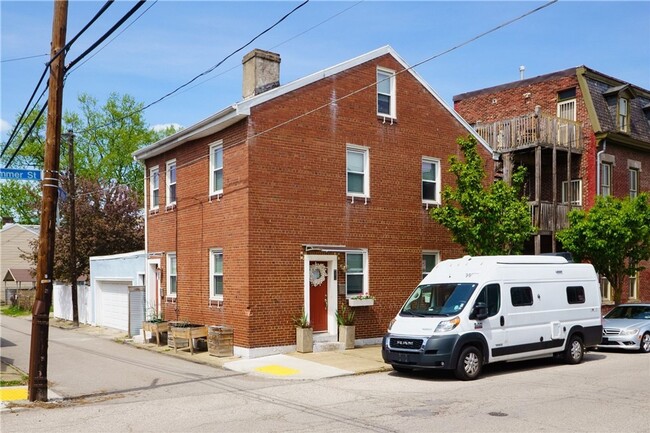 property at 4415 Plummer St