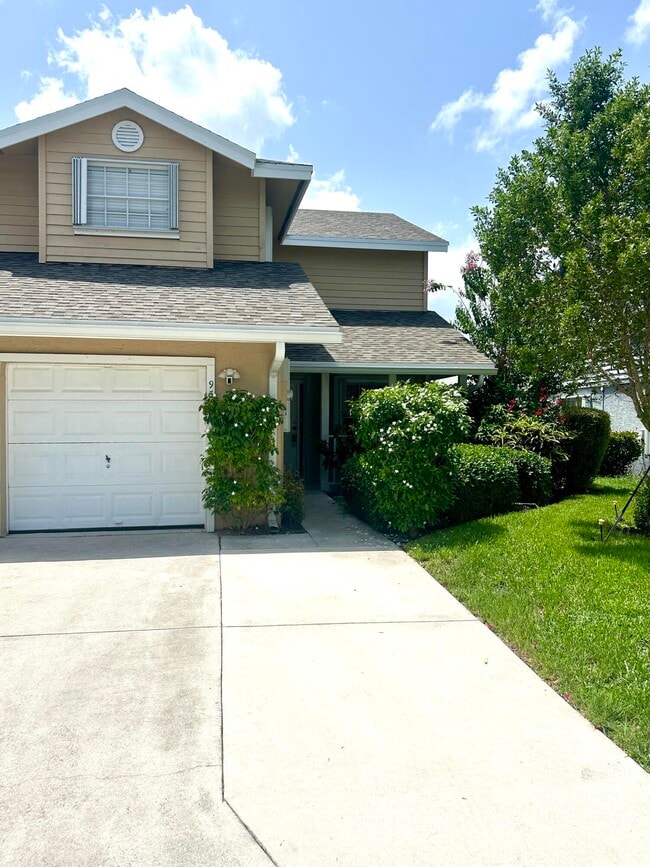 property at 935 Honeytree Ln