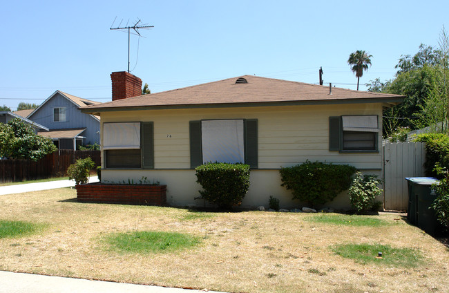 76 Greenwood Ave in Pasadena, CA - Foto de edificio - Building Photo