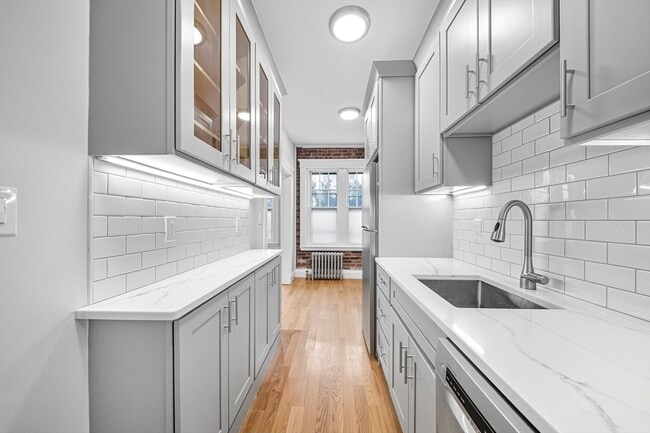 property at 4 Crawford St