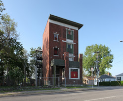 1401 E 11th St Apartments