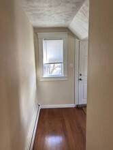 44 Dover St, Unit 3 in Worcester, MA - Building Photo - Building Photo
