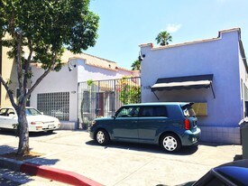 1122 N Gardner St in West Hollywood, CA - Building Photo